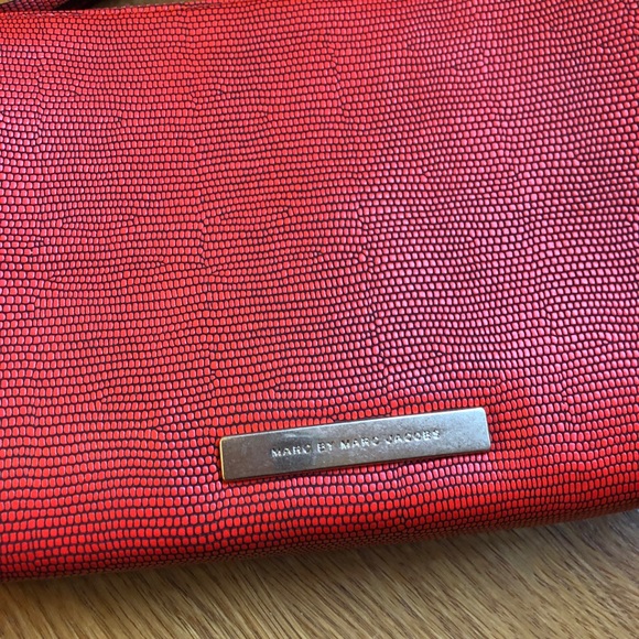 Marc Jacobs Orange Leather Textured Crossbody - Picture 2 of 7